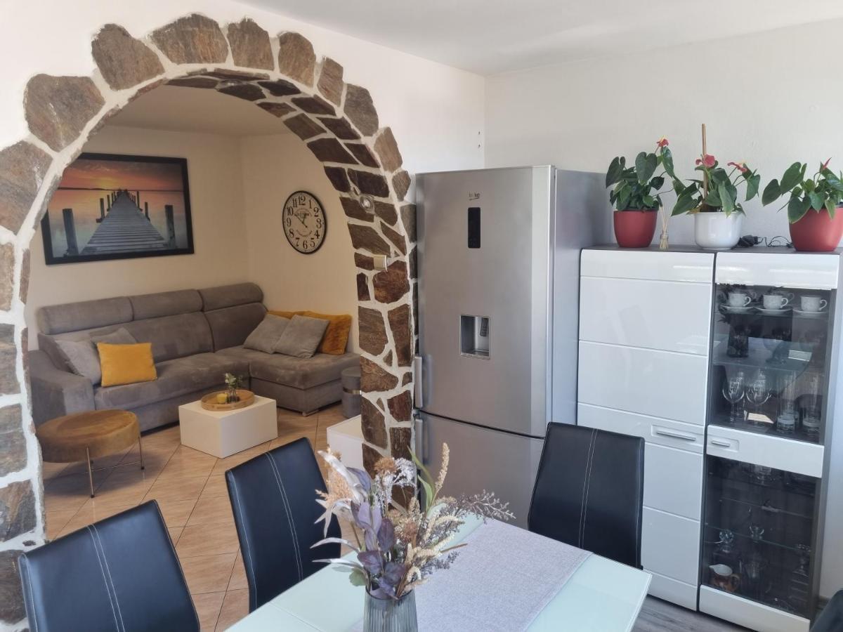 Apartma Lumas Koper Bagian luar foto